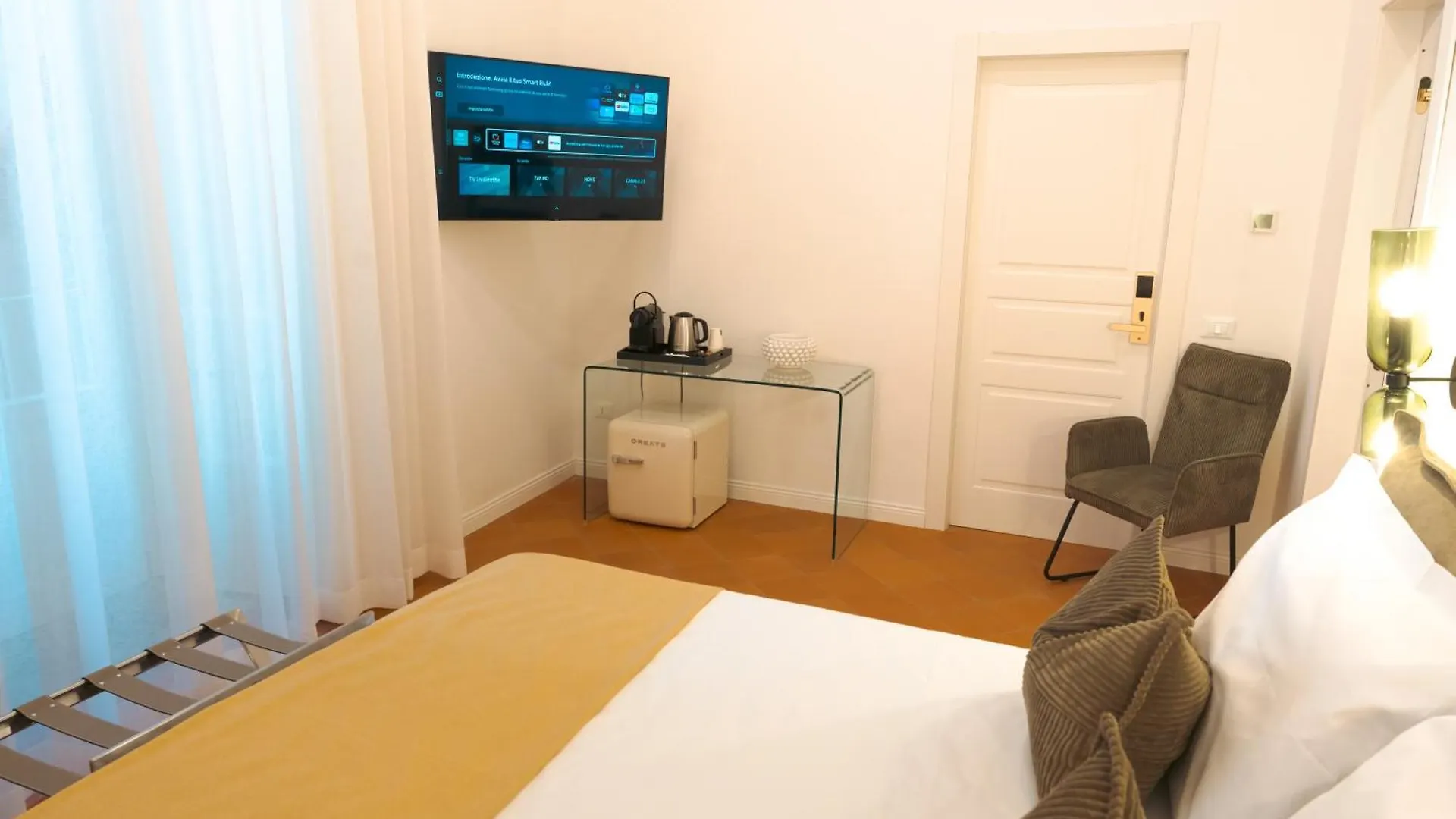 Guest house Palazzo Castriota Scanderbeg Naples Italy